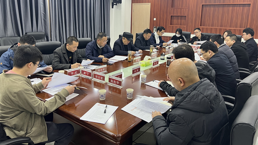 考察组加入座谈会